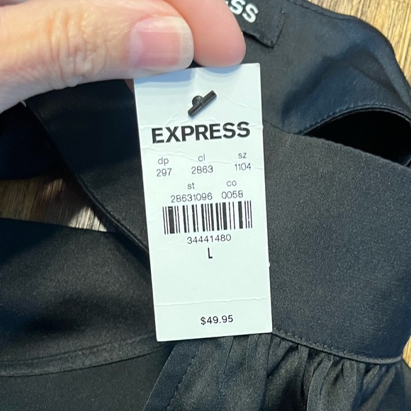 Express black halter top with three button closure Large NEW - Picture 6 of 10